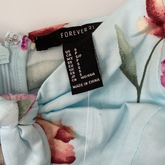 Forever 21 Floral Tank Tie Front Tropical Romper - Picture 4 of 10